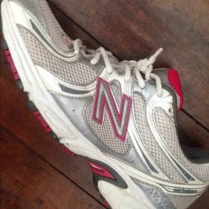 New balance shoes